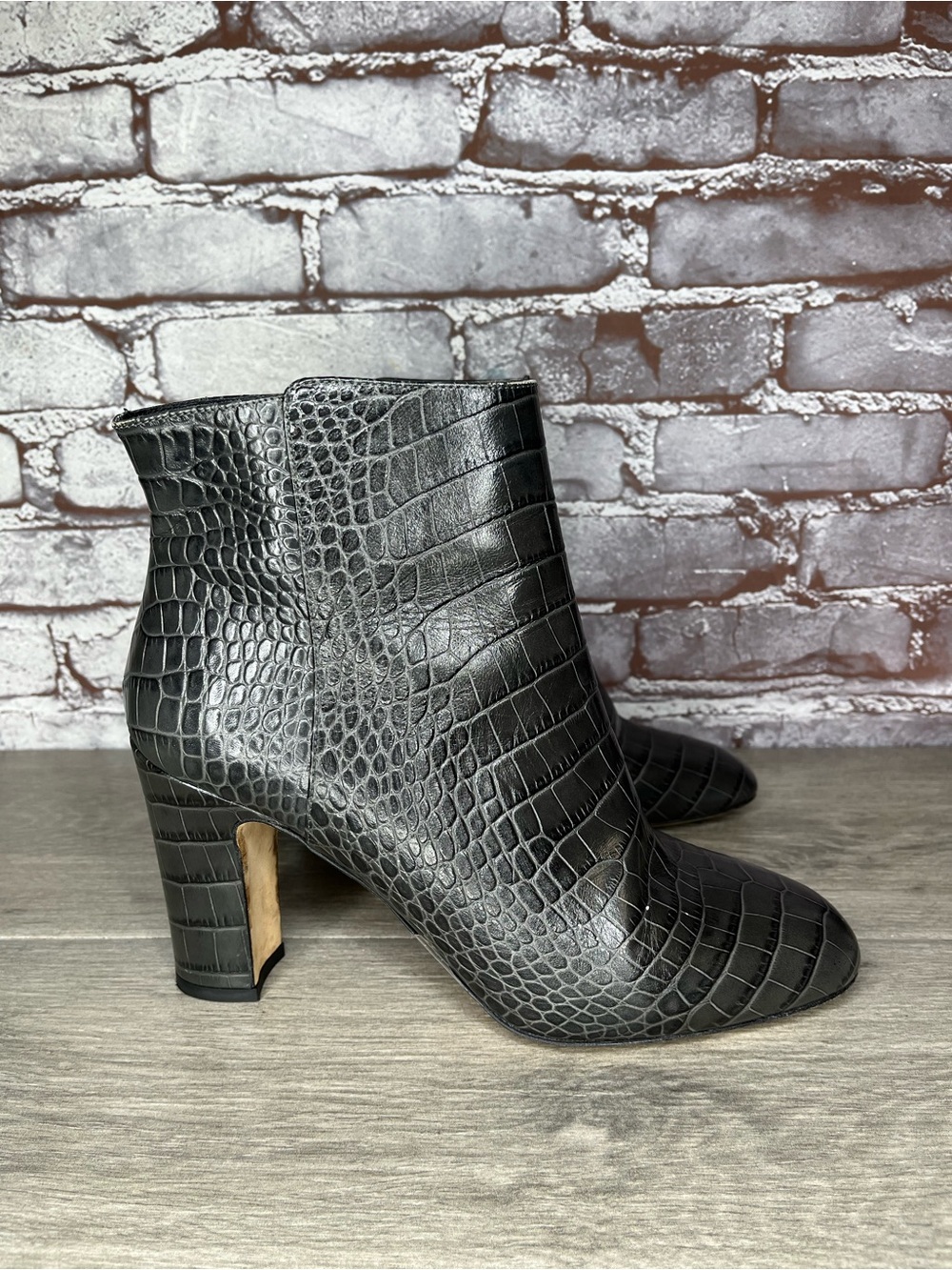 M Grigiarancio Gray Croc Embossed Leather Heeled Ankle Boots Women Sz 40EU/9.5M